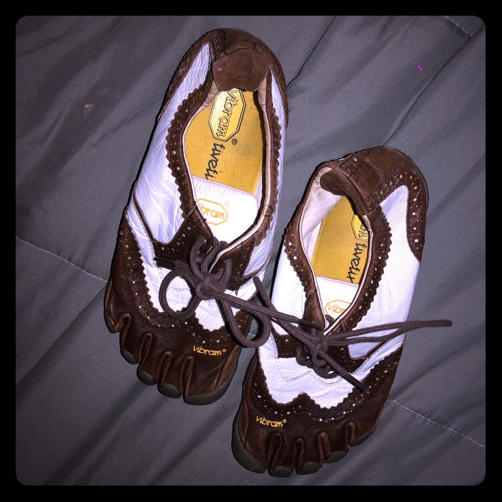 Toe shoes
